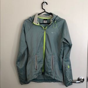 Nike Storm-Fit Raincoat
